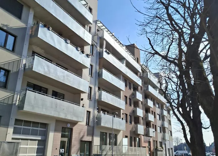 Santova *